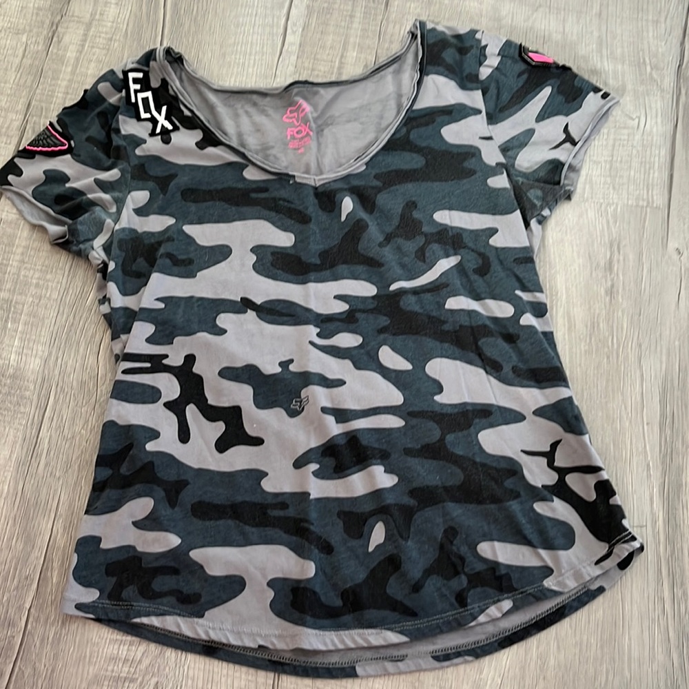 Fox racing v neck